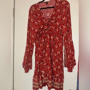 plus size tie- front flare sleeve dress